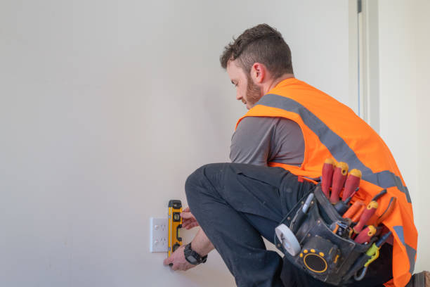 Best Affordable Emergency Electrician  in Bayou Country Clu, LA