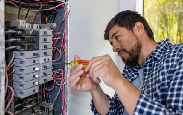 Best Emergency Electrical Repair  in Bayou Country Clu, LA